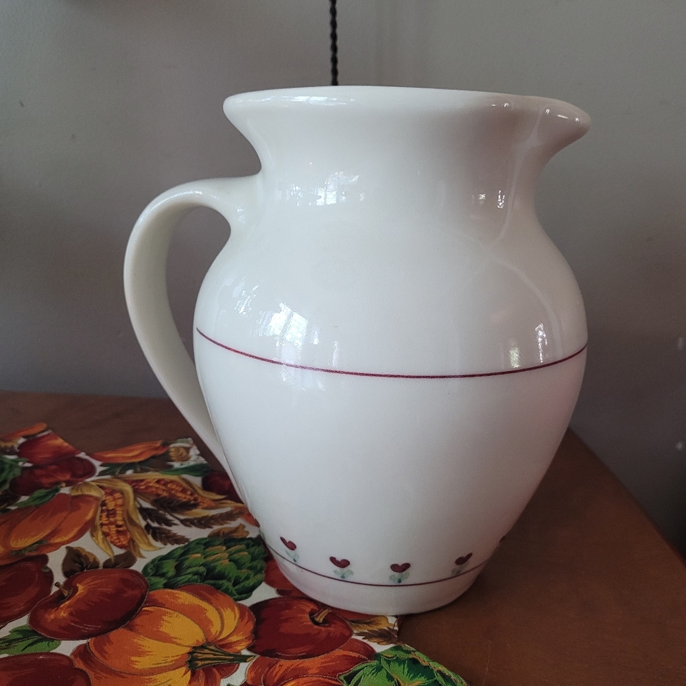 Hartstone PROVINCIAL POSY 72 Ounce Pitcher GREAT CONDITION